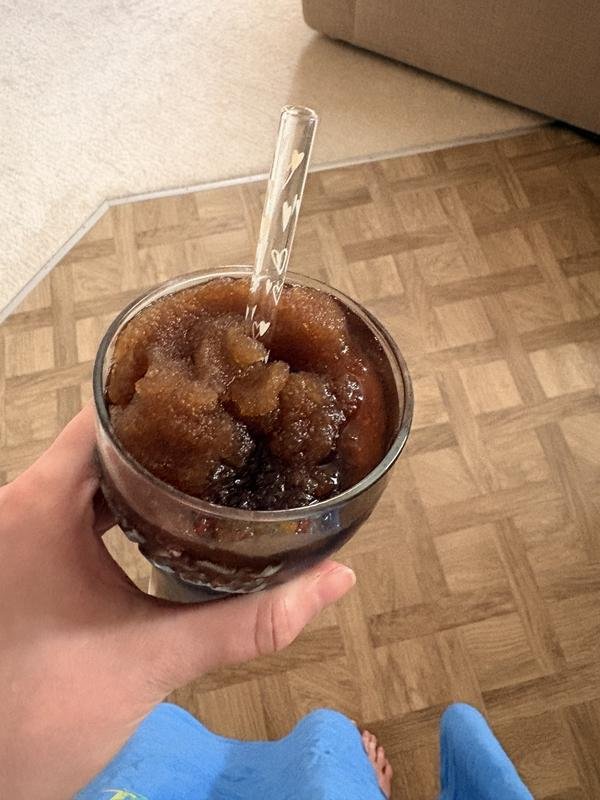 Cola-Slush in einem Glas